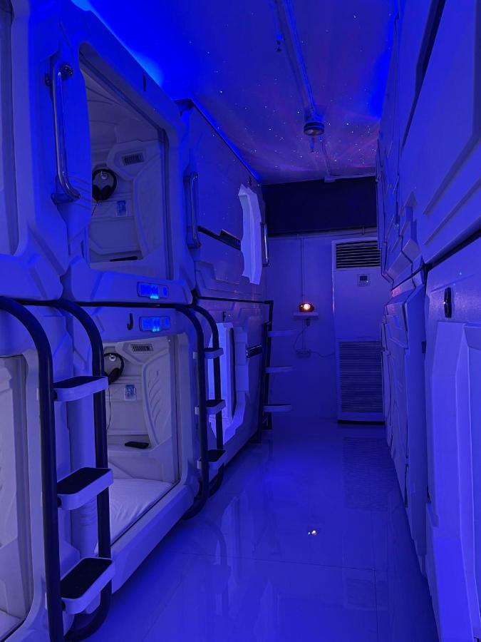 Bmax Spacepods Sleep In Space - 4Mins From Mactan Airport Lapu-Lapu City Exterior foto