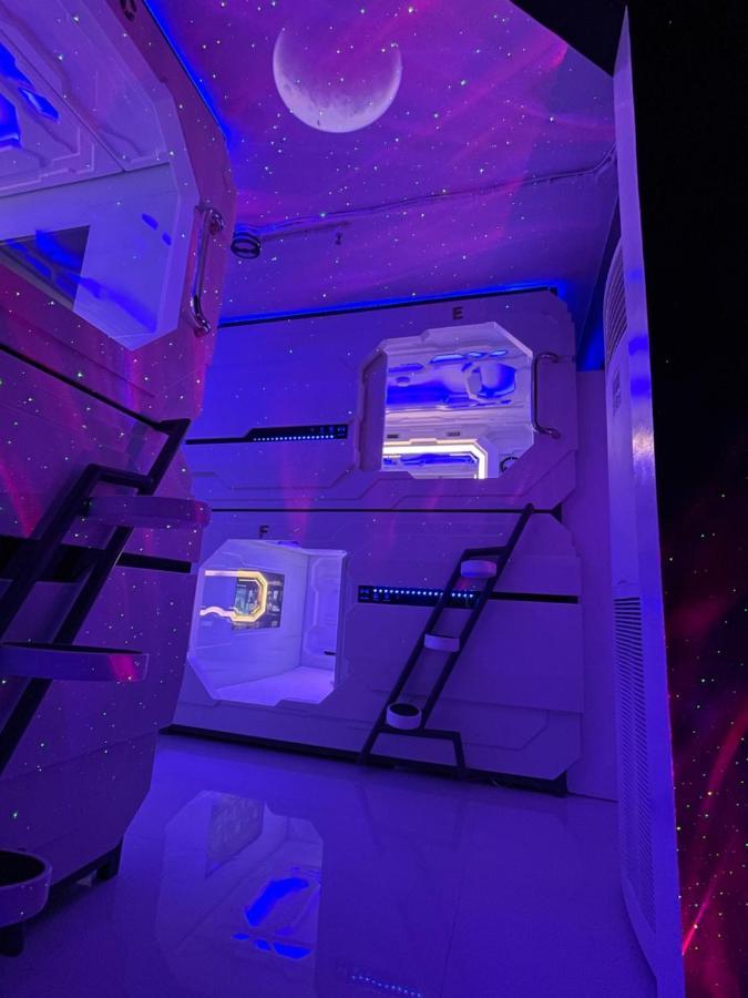 Bmax Spacepods Sleep In Space - 4Mins From Mactan Airport Lapu-Lapu City Exterior foto